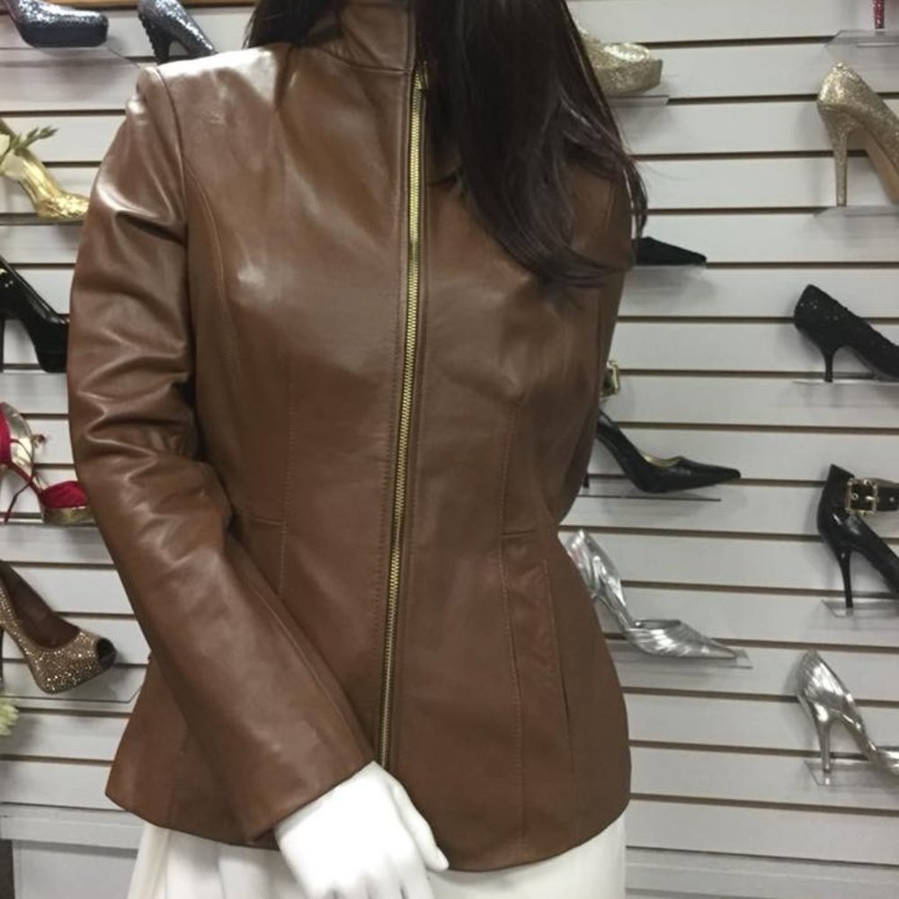 BNWT Cole Haan Luxury Wing Collar,Genuine Leather Jacket Size M
